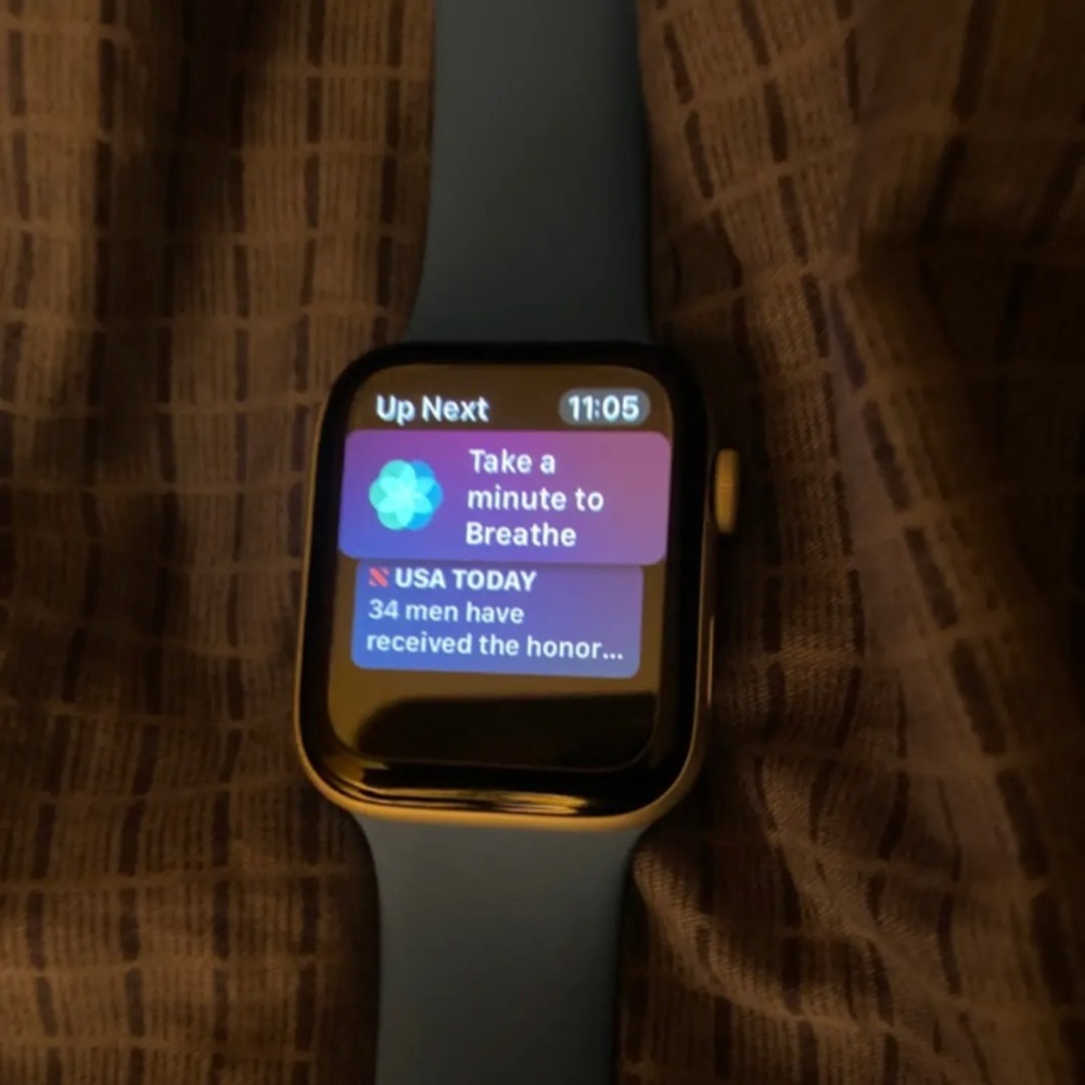 Apple Watch Series 5 44mm GPS+CELLULAR